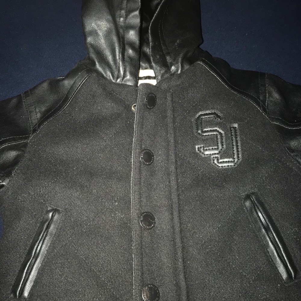 Coat - Picture 2 of 3
